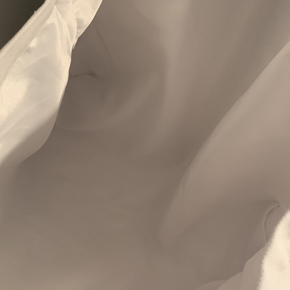 BRIDE Honeymoon Tote - Picture 4 of 4